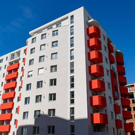 Lowcost Tryp Leilighet Oradea Eksteriør bilde