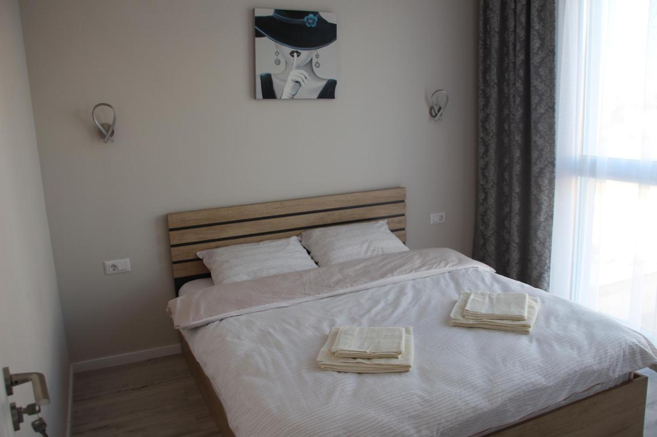 Lowcost Tryp Leilighet Oradea Eksteriør bilde